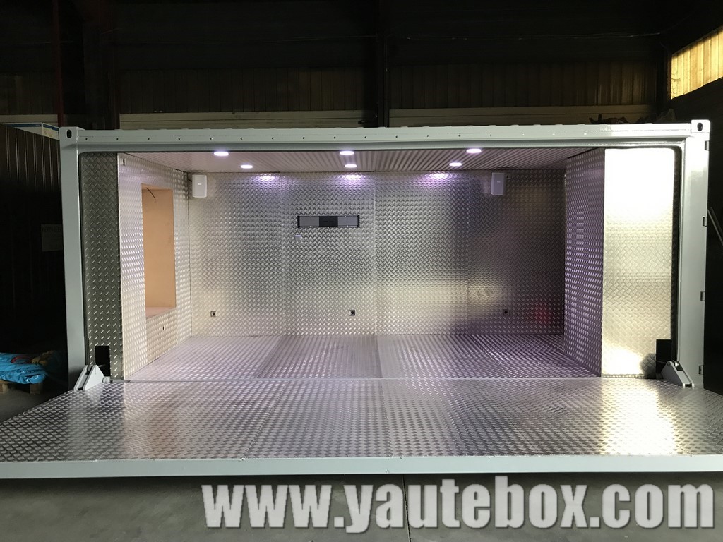container stand evenementiel ouvert avec eclairage led de couleur sol alu strie